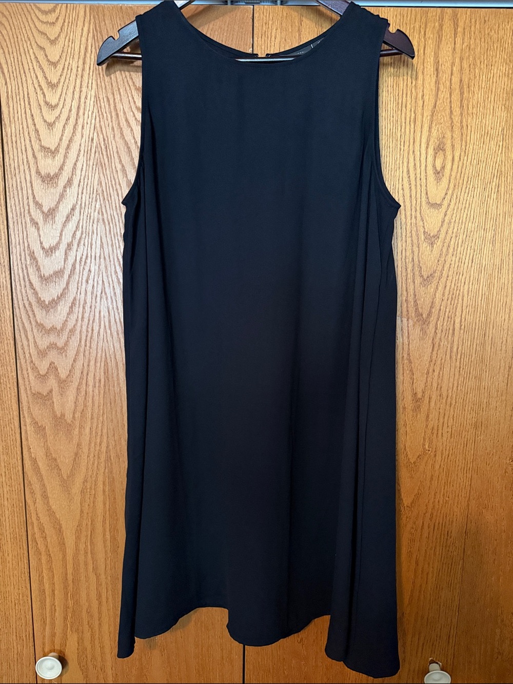 Sleeveless Black Shift Dress - Classic Women's Dress
